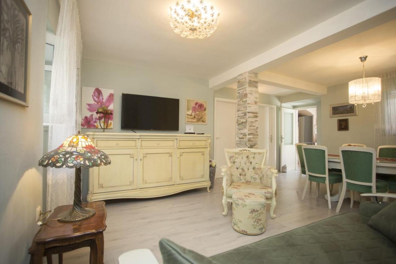 Apartment Antica With Yard & Bbq Split Exterior foto